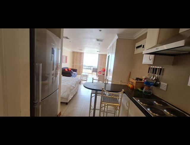 1 BEDROOM STUDIO APARTMENT FOR SALE IN UMHLANGA CENTRAL